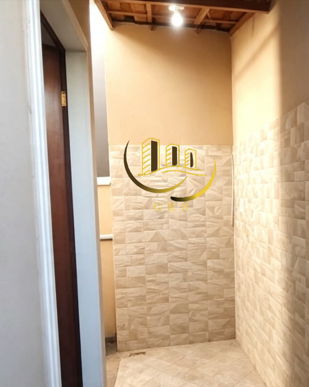 VENDO ESTA CASA EM UNAMAR