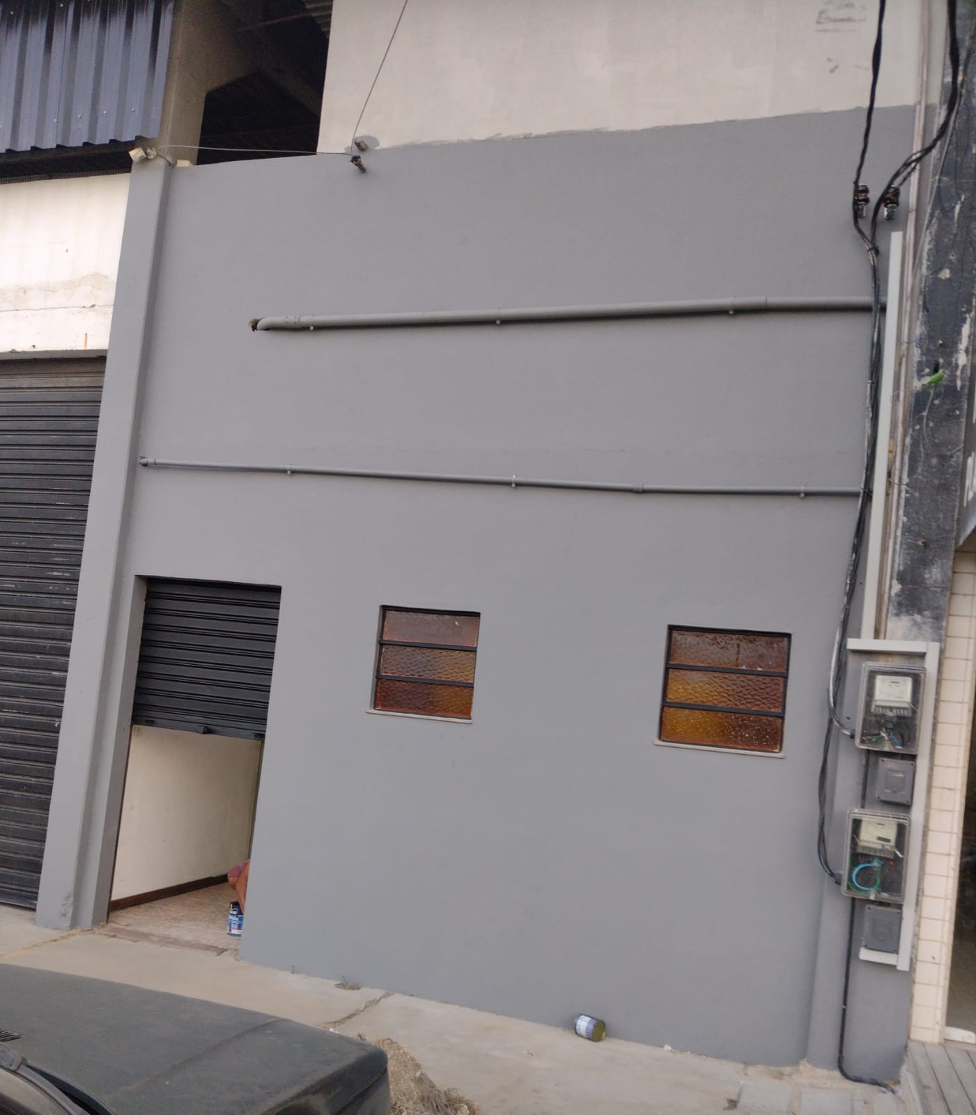 ALUGA-SE LOJA EM CAMPO REDONDO SÃO PEDRO DA ALDEIA-RJ.