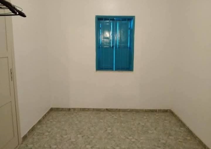 CASA À VENDA NO PORTO DO CARRO EM SÃO PEDRO DA ALDEIA-RJ.