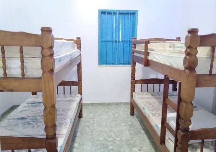 CASA À VENDA NO PORTO DO CARRO EM SÃO PEDRO DA ALDEIA-RJ.